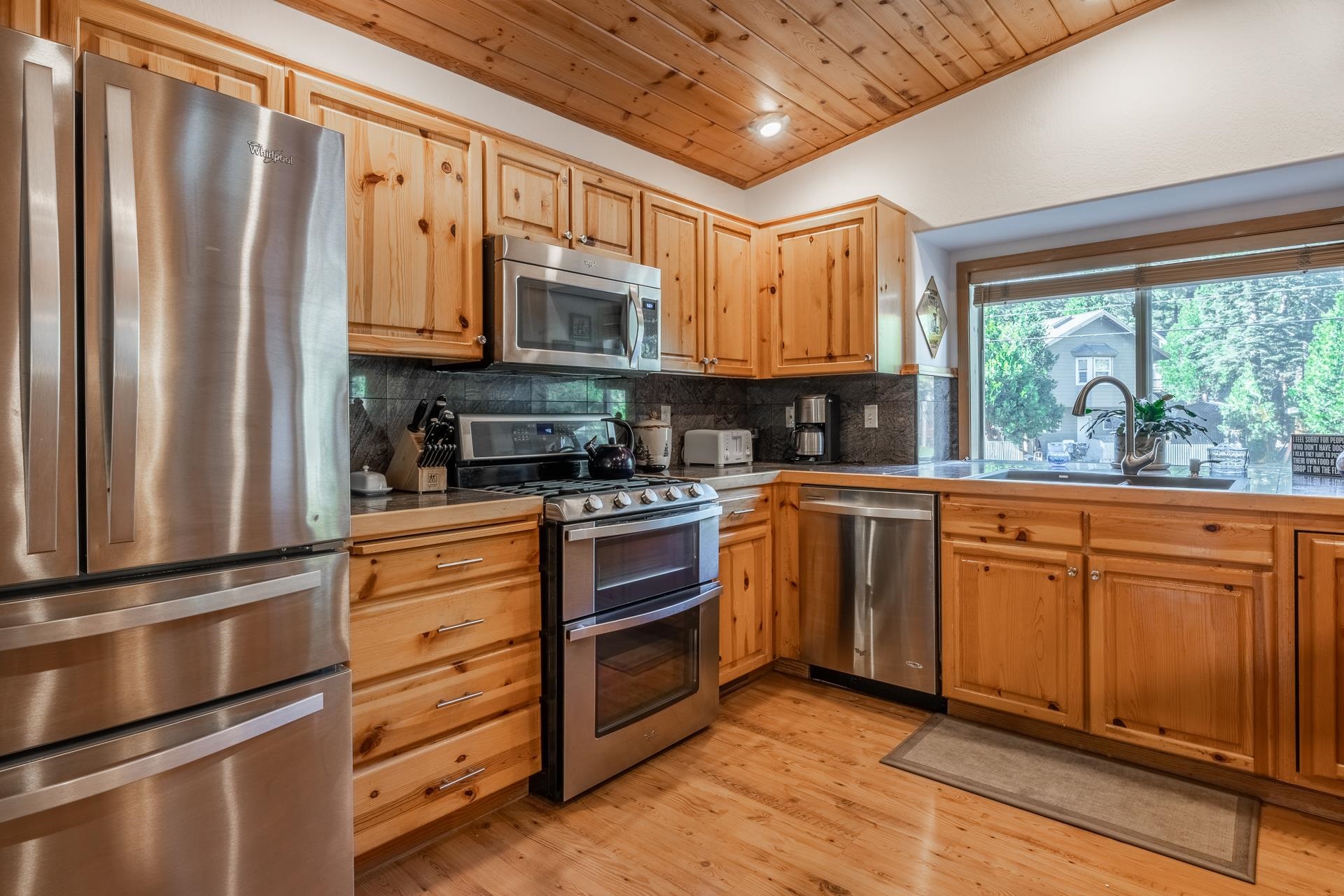625 Sunset Road Carnelian Bay, CA 96140 - Photo 3 of 21