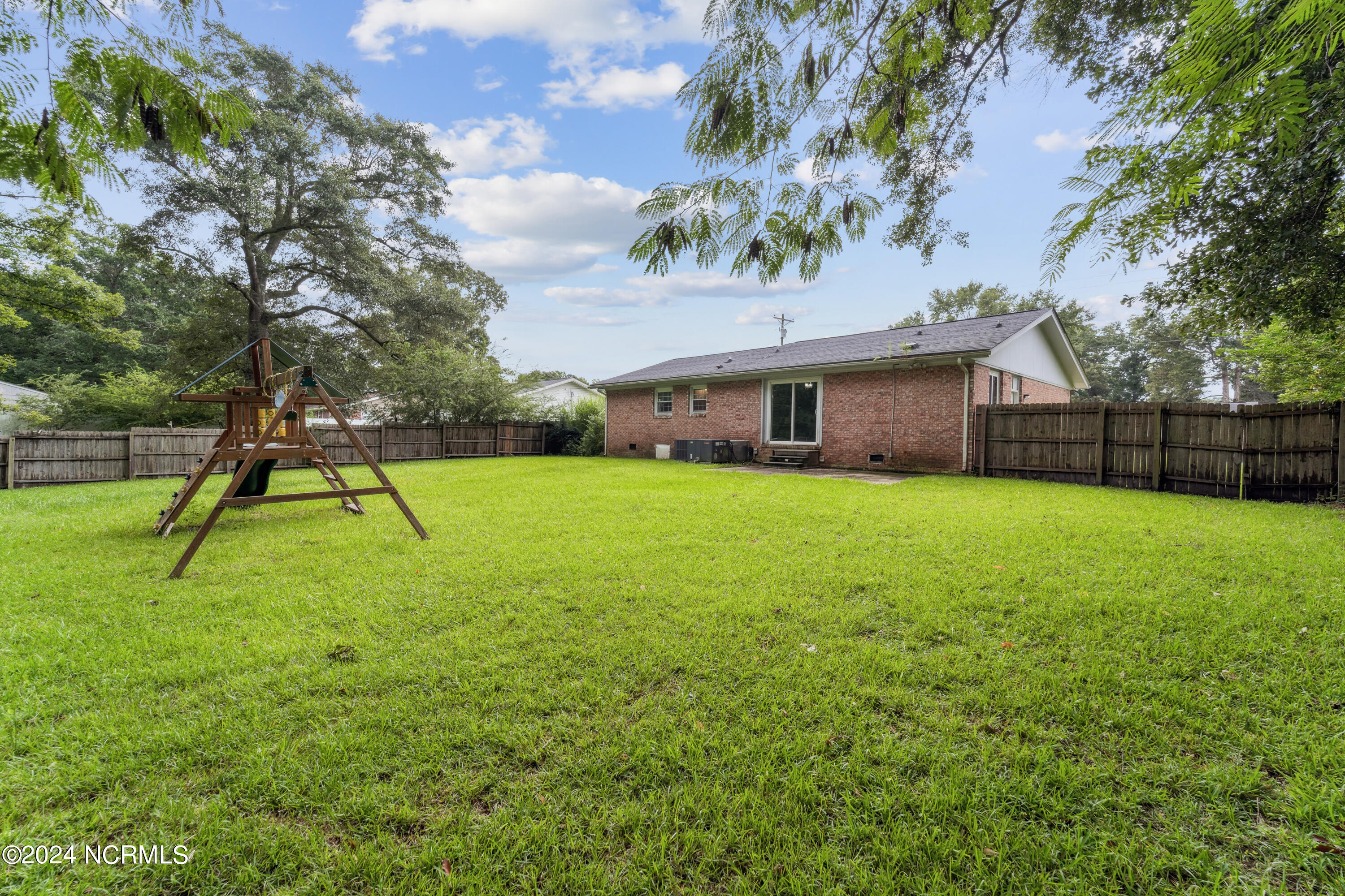 215 Sheffield Road Jacksonville, NC 28546 - Photo 20 of 23 Back Yard