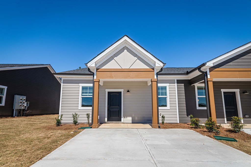 33 Grove Loop Blue Ridge, GA 30513 - Photo 4 of 17 a view of a house with a yard