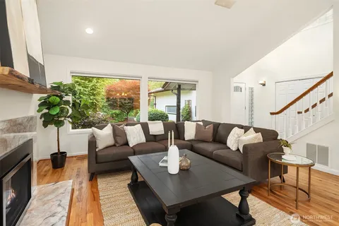 $1,750,000 | 9004 Northeast 170th Street, Kenmore, WA 98028