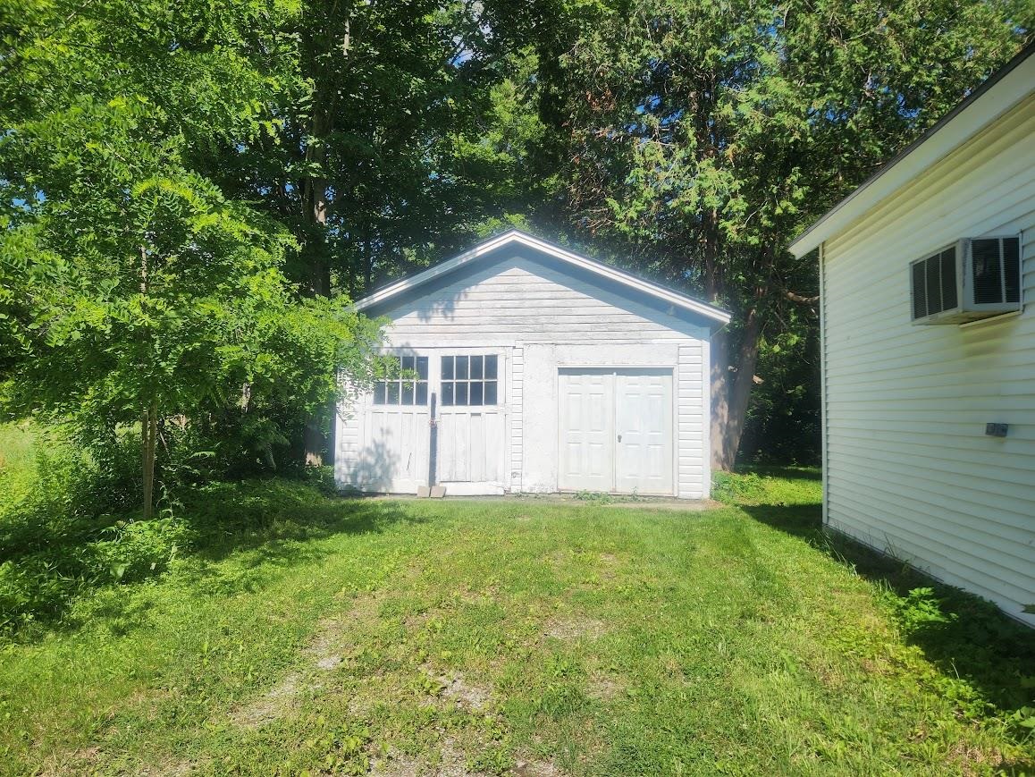 115 River Street Wallingford, VT 05773 - Photo 5 of 34