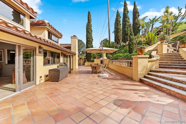 $3,995,000 | 2969 Racetrack View Drive, Del Mar, CA 92014