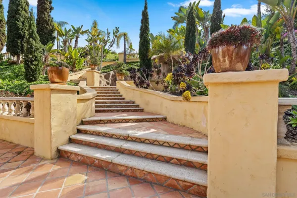 $3,995,000 | 2969 Racetrack View Drive, Del Mar, CA 92014