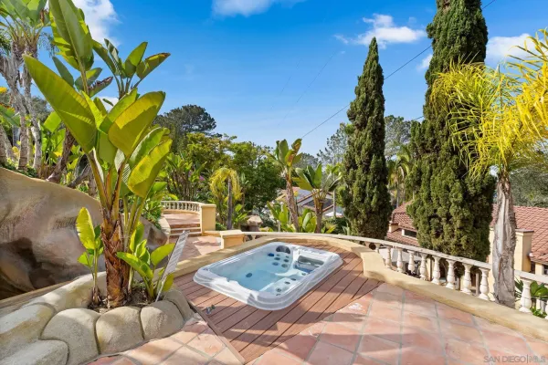 $3,995,000 | 2969 Racetrack View Drive, Del Mar, CA 92014