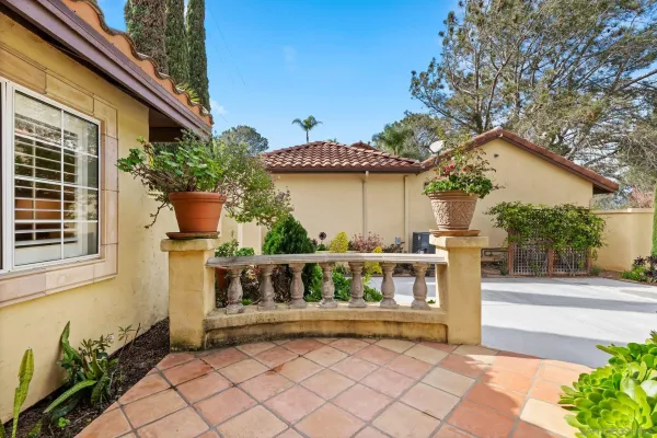 $3,995,000 | 2969 Racetrack View Drive, Del Mar, CA 92014