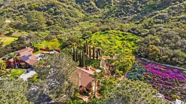 $3,995,000 | 2969 Racetrack View Drive, Del Mar, CA 92014