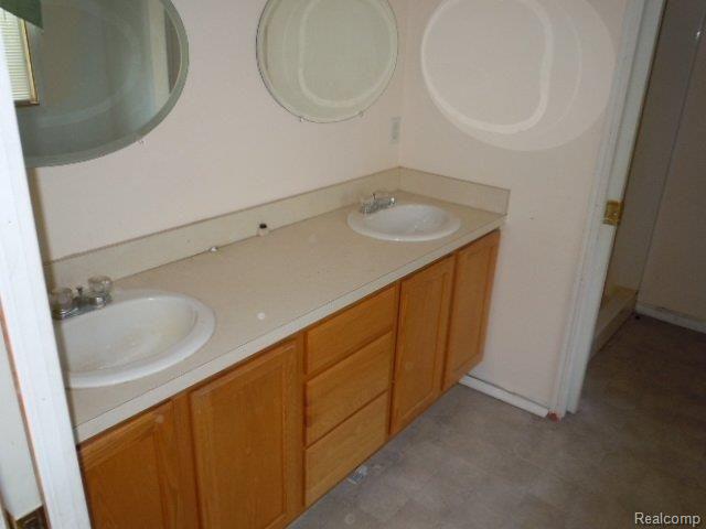 1955 South Lake George Road Attica, MI 48412 - Photo 9 of 15 19Bath1