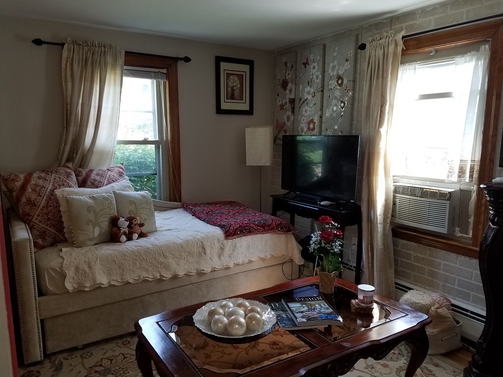 47 Hawley Road Melrose, MA 02176 - Photo 8 of 14 Gallery Image 8