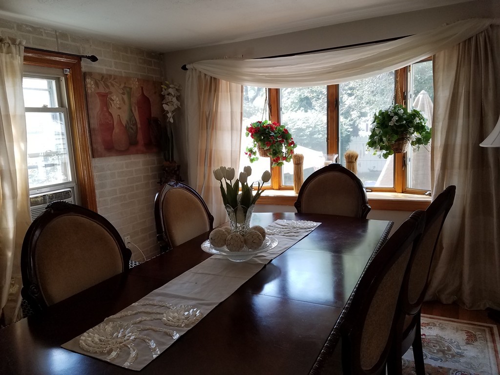 47 Hawley Road Melrose, MA 02176 - Photo 9 of 14 Gallery Image 9
