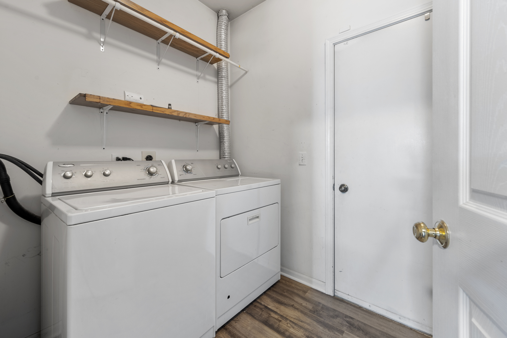 24011 Pear Tree Circle Plainfield, IL 60585 - Photo 16 of 31 a utility room with dryer and washer