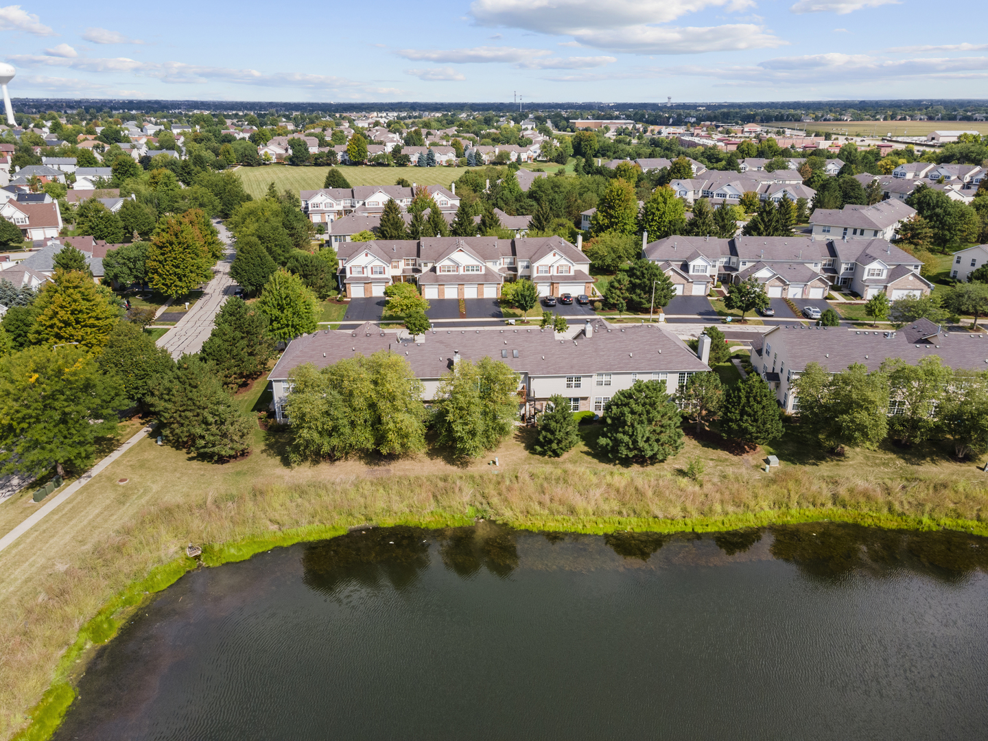 24011 Pear Tree Circle Plainfield, IL 60585 - Photo 24 of 31 a view of a city