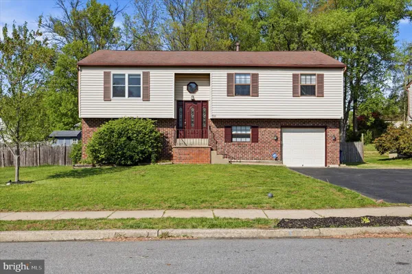 $450,000 | 516 Friends Way, Marcus Hook, PA 19061