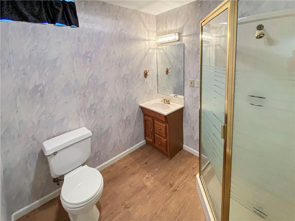 206 Ruth Way McDonald, PA 15057 - Photo 27 of 35 Full bath on the lower level.