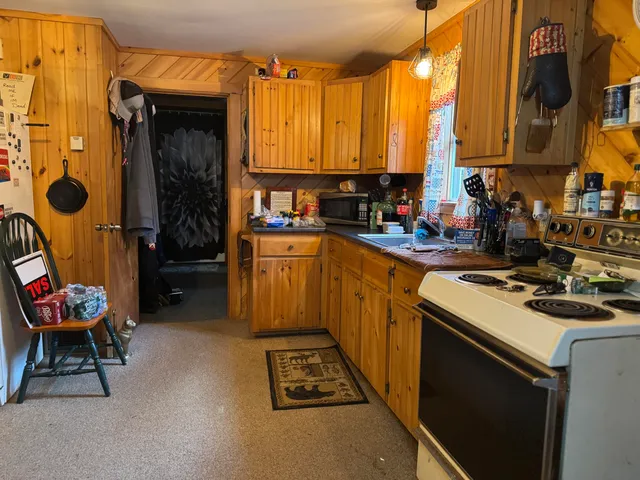 $119,900 | 1147 Dexter Road, Corinna, ME 04928