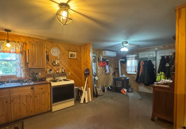 $119,900 | 1147 Dexter Road, Corinna, ME 04928