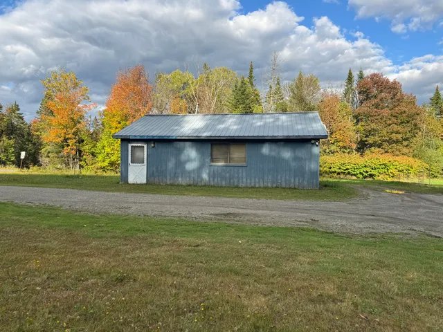 $119,900 | 1147 Dexter Road, Corinna, ME 04928