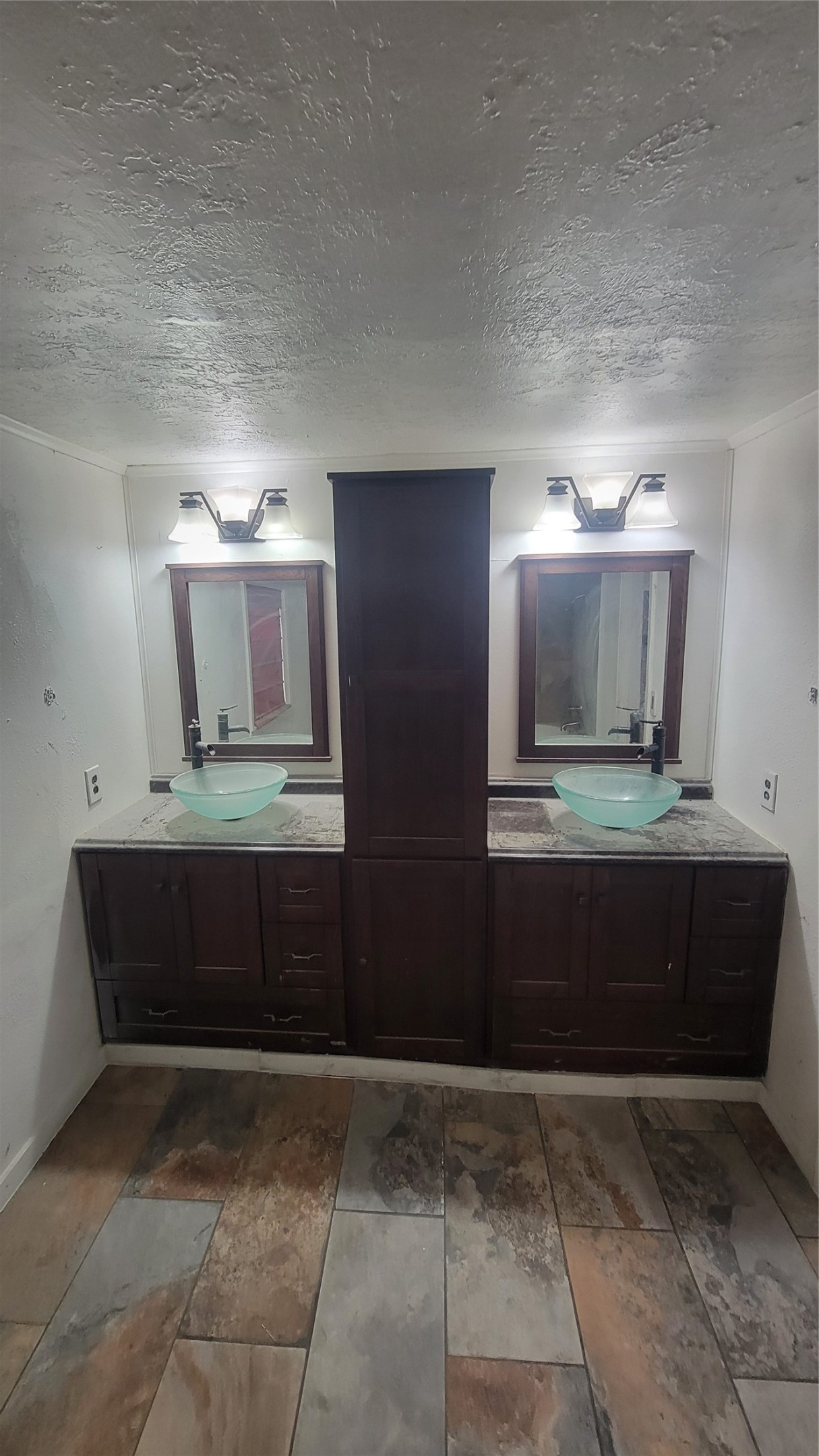 2960 Call Street Vidor, TX 77662 - Photo 36 of 46 a bathroom with a sink a mirror and a shower
