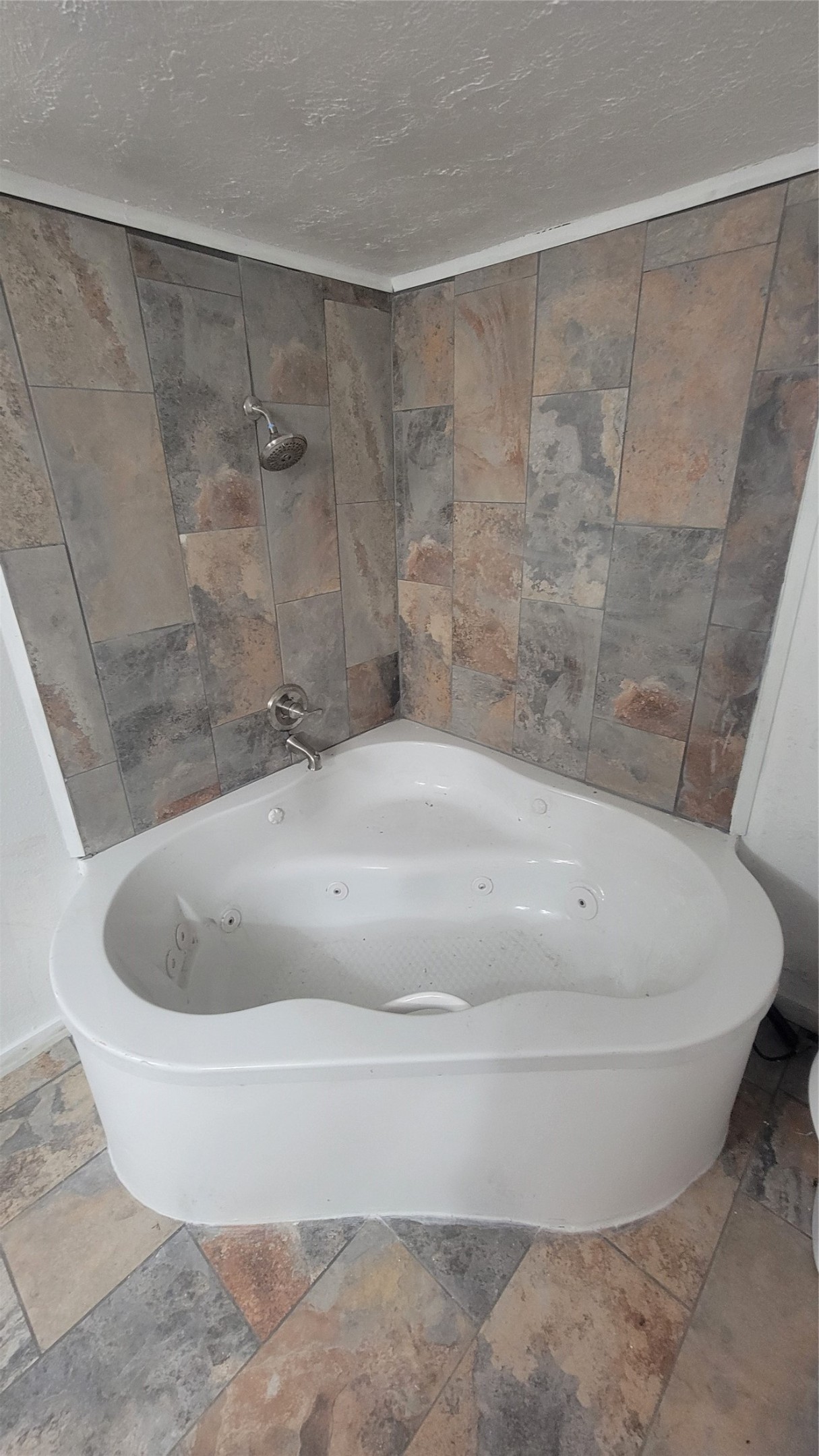 2960 Call Street Vidor, TX 77662 - Photo 41 of 46 a white bath tub sitting in a bathroom