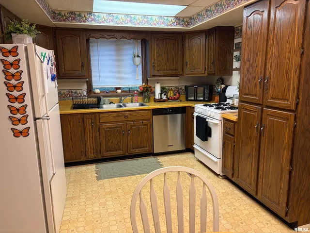 $61,000 | 460 George Street, Bulpitt, IL 62517