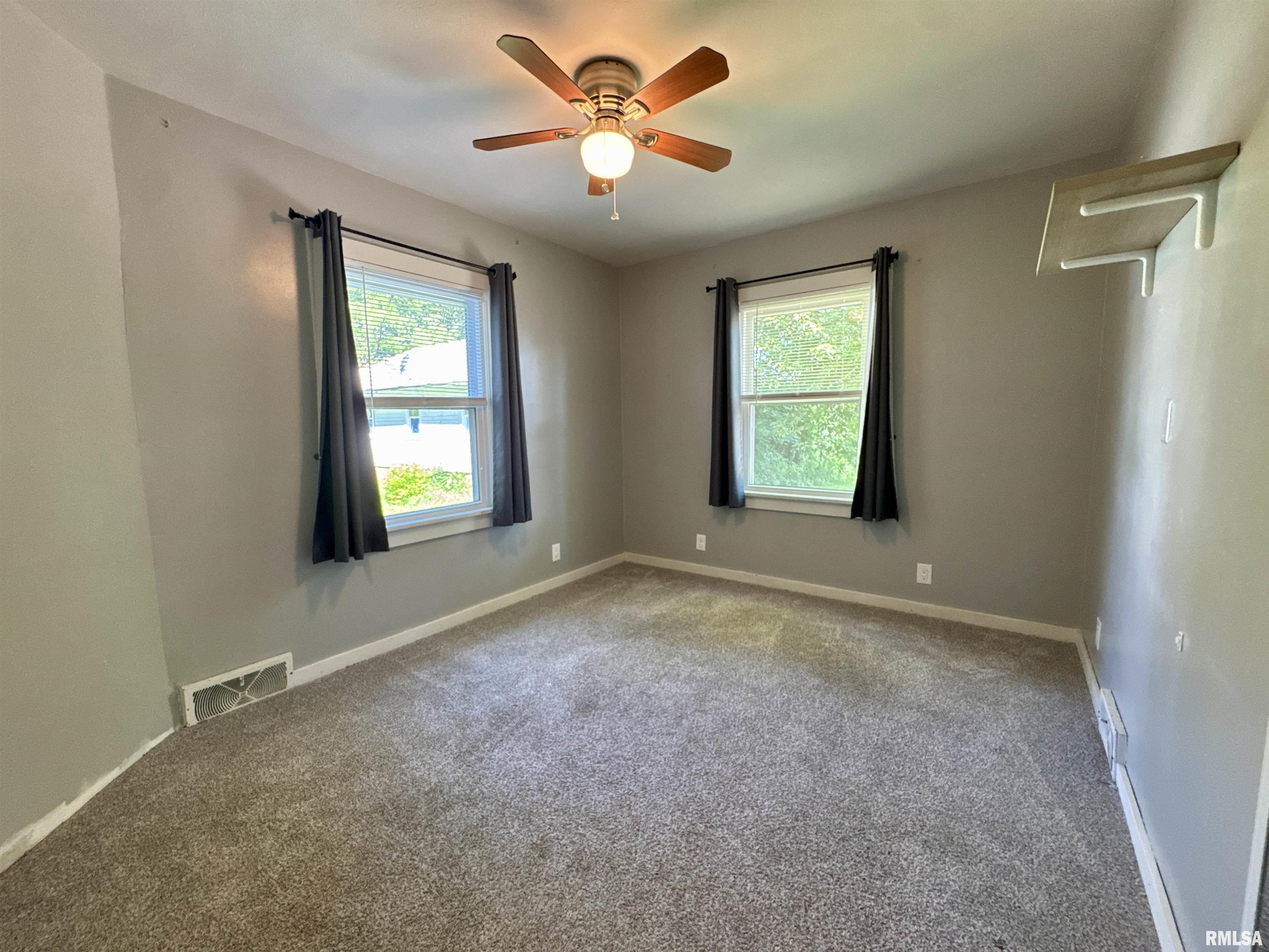 403 Freeman Street Anna, IL 62906 - Photo 14 of 24 Gallery Image 14