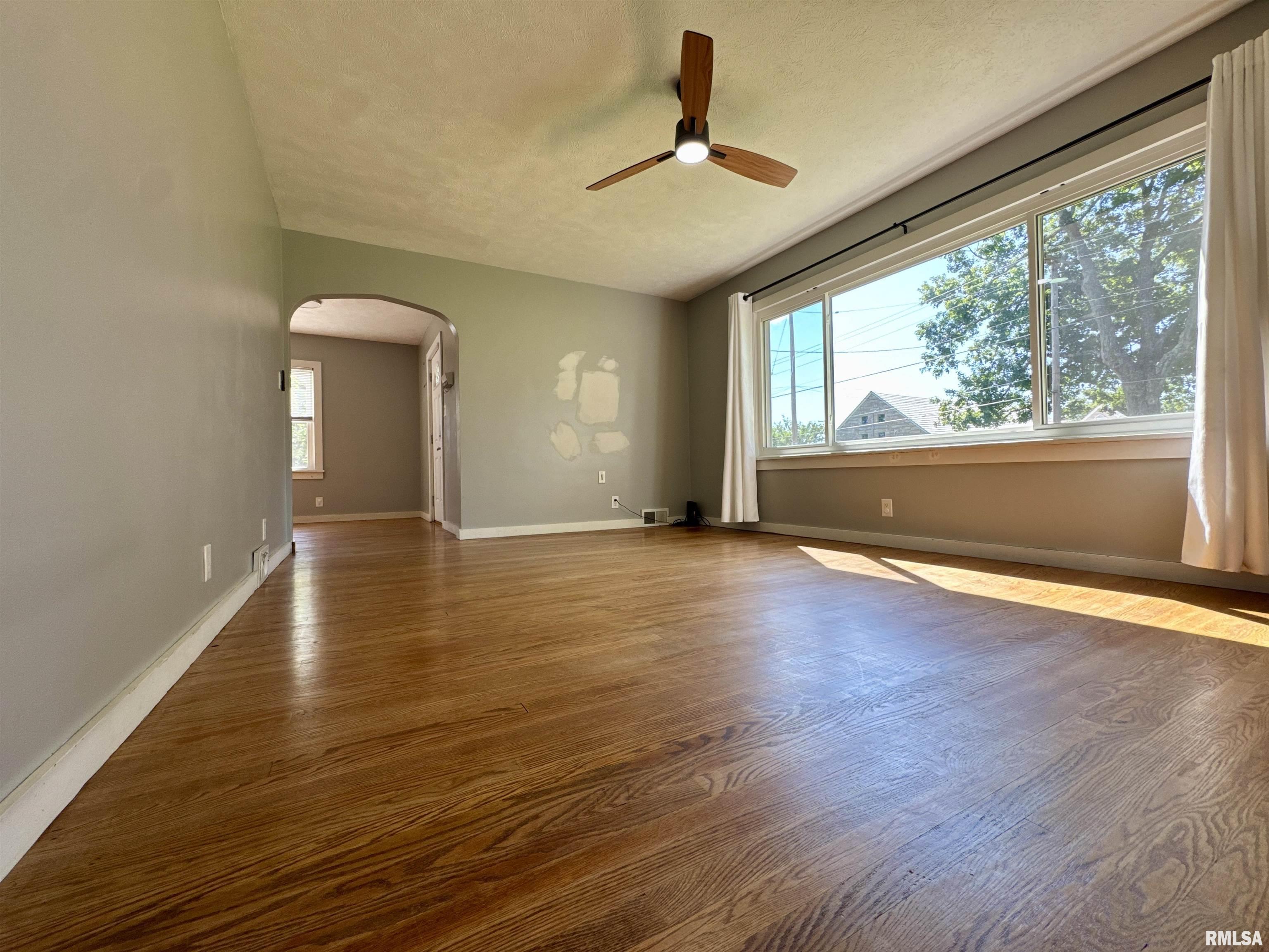 403 Freeman Street Anna, IL 62906 - Photo 10 of 24 Gallery Image 10