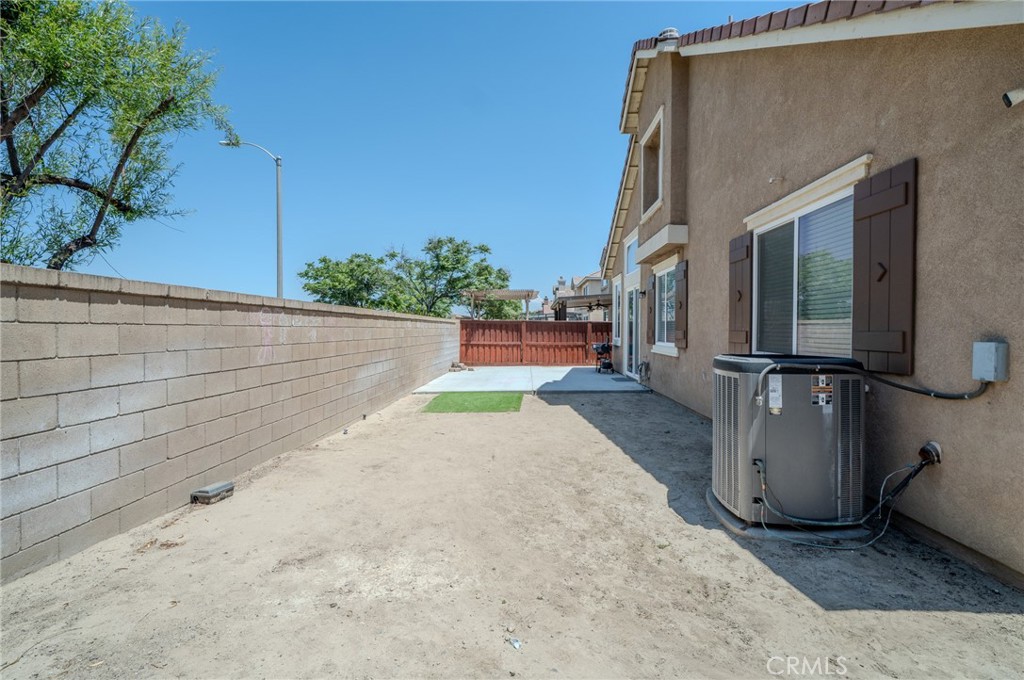 1895 Silver Drop Lane Hemet, CA 92545 - Photo 46 of 50 Backyard