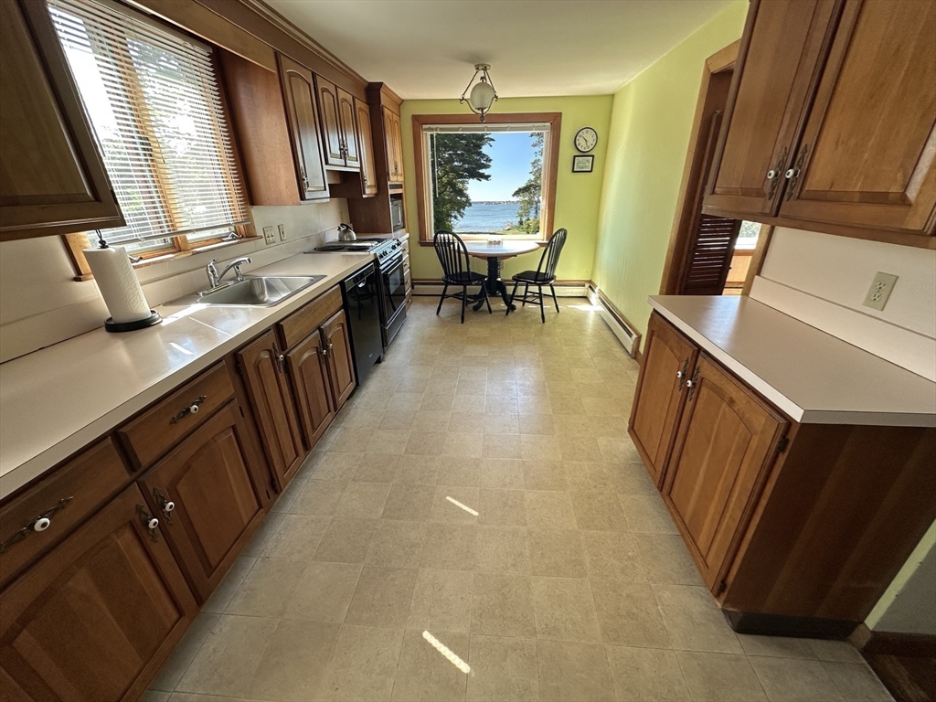 39-41 Woodbury Street Beverly, MA 01915 - Photo 7 of 21