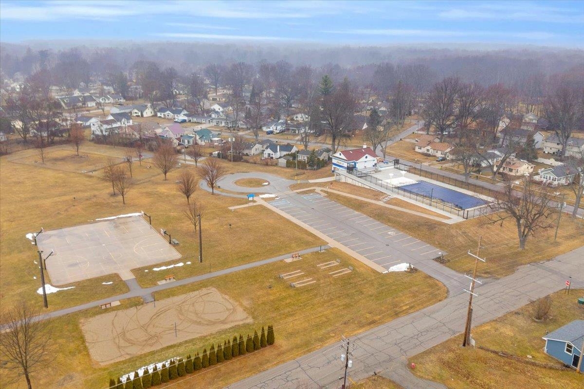 1806 Michigan Street Algonac, MI 48001 - Photo 28 of 38