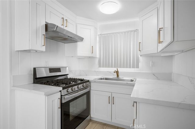 $1,900 | 1131 Thompson Avenue, Glendale, CA 91201