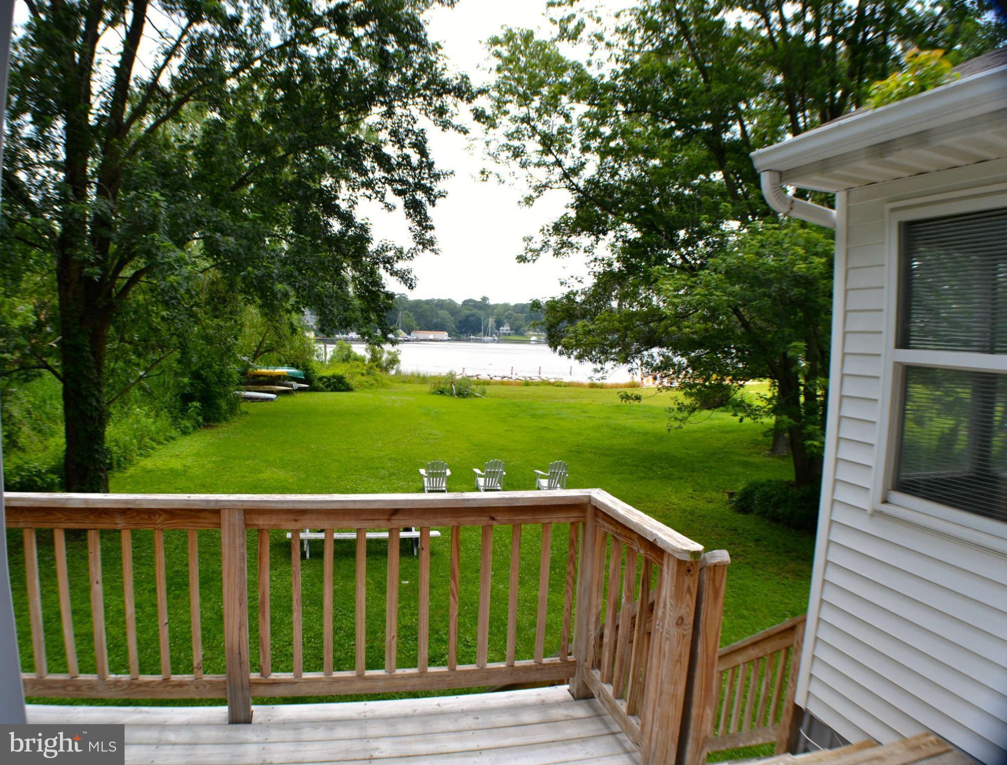 392 Riverside Drive Pasadena, MD 21122 - Photo 21 of 30 a balcony with view of trees