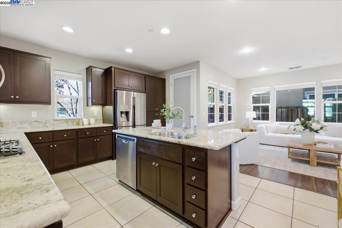 1504 Middle Lane Hayward, CA 94545 - Photo 16 of 60