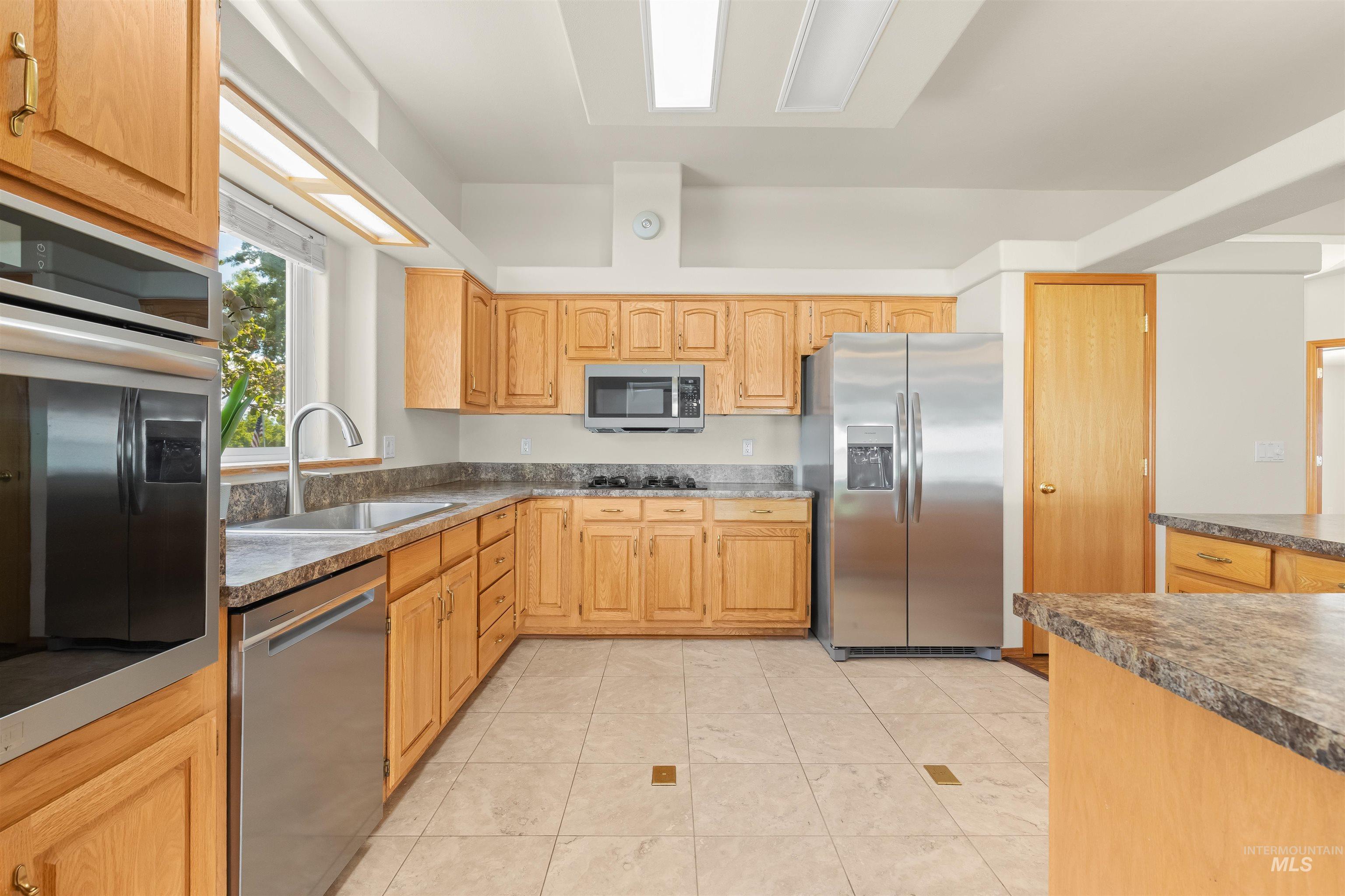2039 Ripon Avenue Lewiston, ID 83501 - Photo 11 of 49