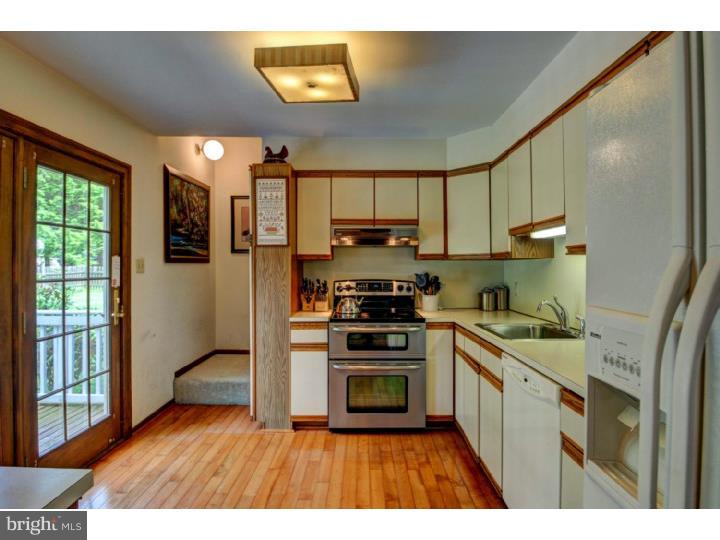 1108 River Road Ewing, NJ 08628 - Photo 7 of 20 Kitchen