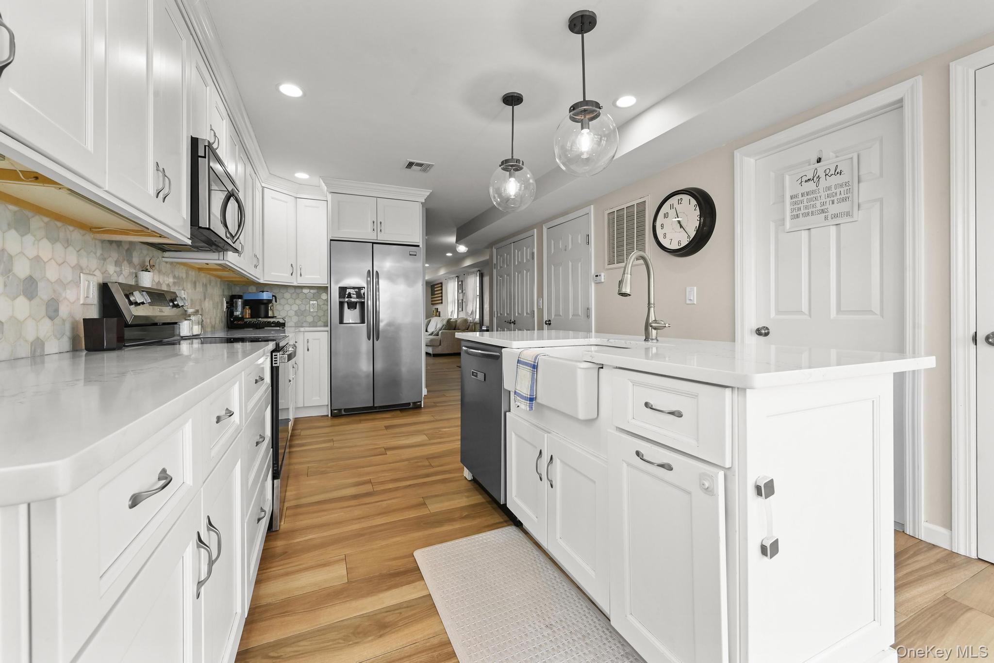 40 West 13th Road Queens, NY 11693 - Photo 11 of 41