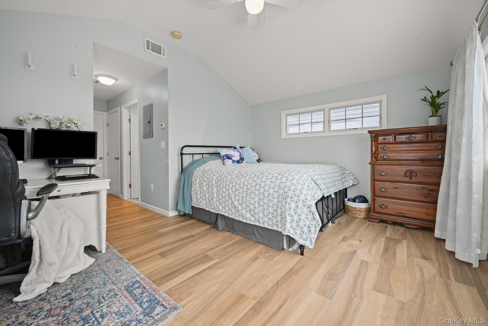 40 West 13th Road Queens, NY 11693 - Photo 21 of 41