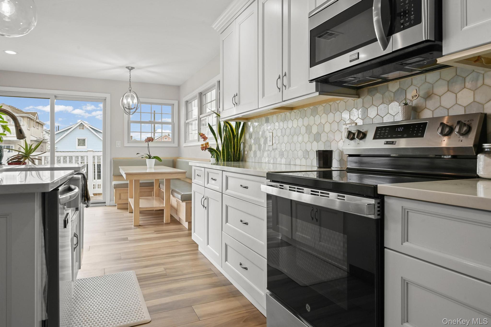 40 West 13th Road Queens, NY 11693 - Photo 10 of 41