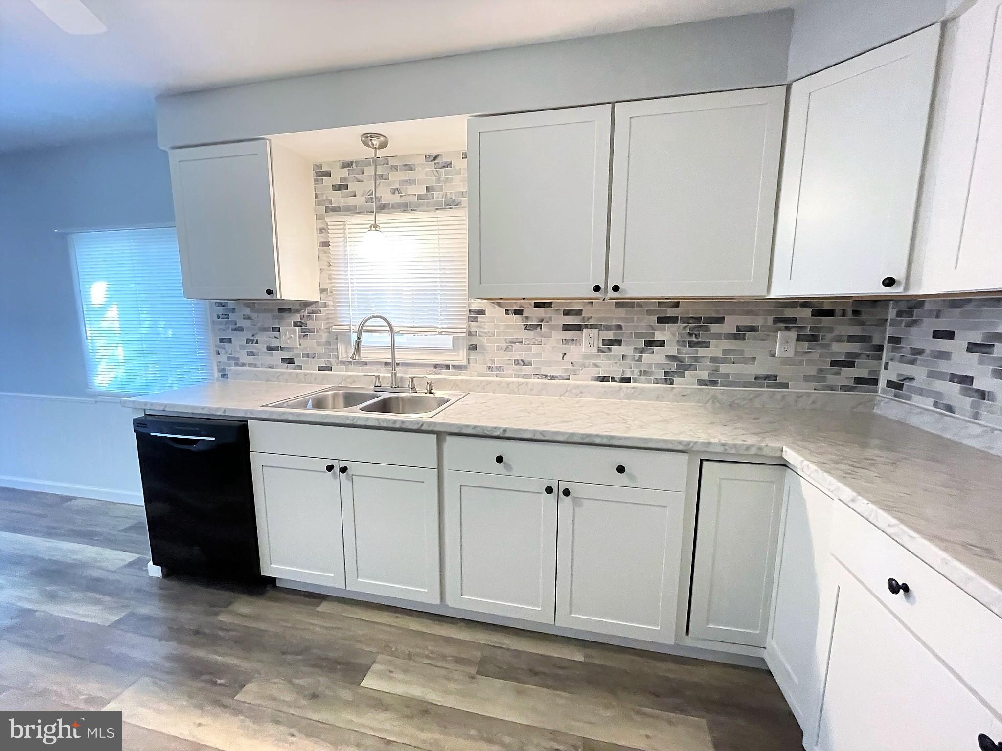 218 Ridge Avenue Waynesboro, PA 17268 - Photo 10 of 34 Gallery Image 10