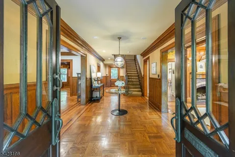 $2,495,000 | 324 Morris Avenue, Mountain Lakes, NJ 07046