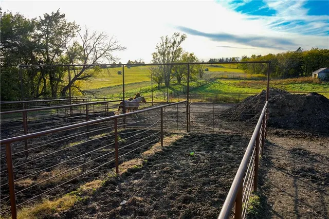 $750,000 | 2785 East Maize Lane, Other, KS 67423