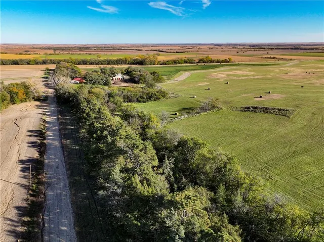 $750,000 | 2785 East Maize Lane, Other, KS 67423