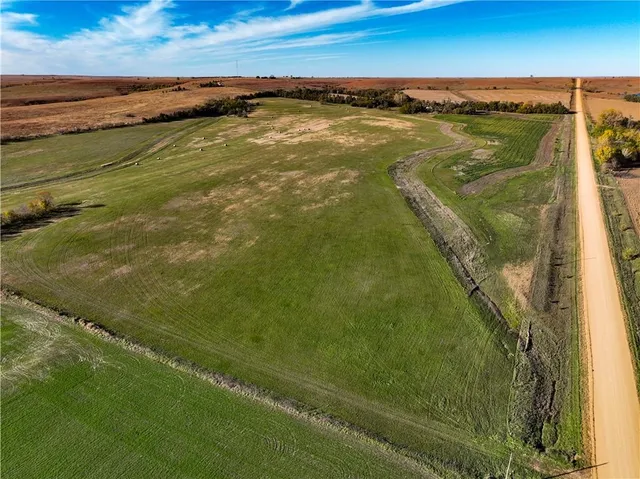 $750,000 | 2785 East Maize Lane, Other, KS 67423
