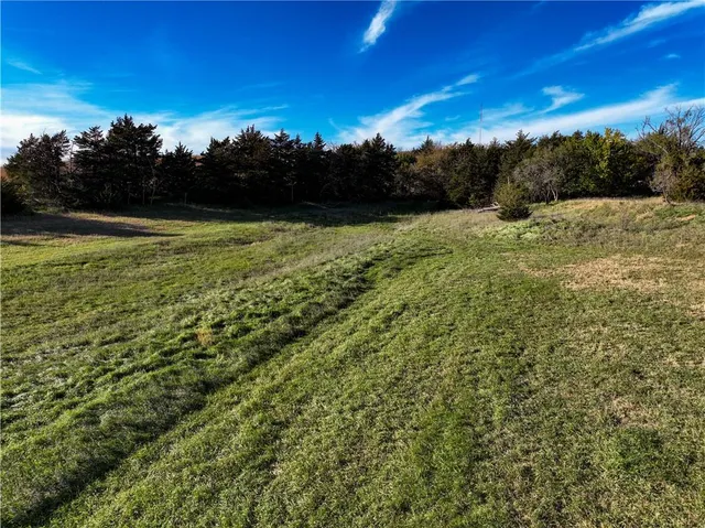 $750,000 | 2785 East Maize Lane, Other, KS 67423