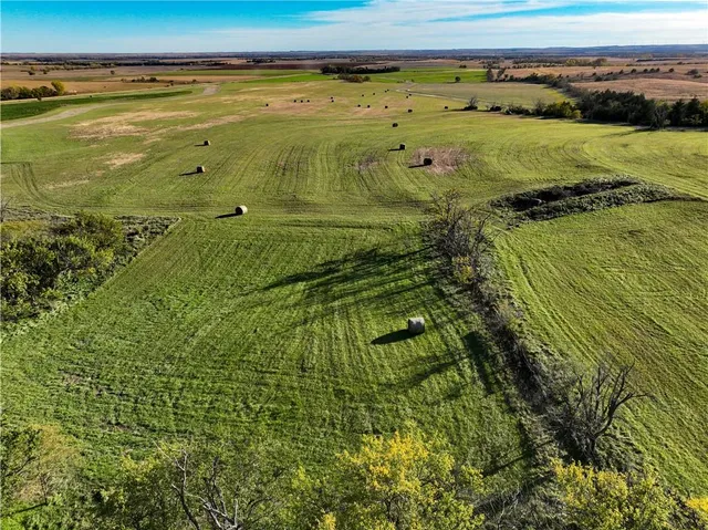 $750,000 | 2785 East Maize Lane, Other, KS 67423