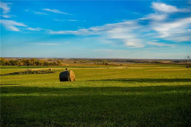 $750,000 | 2785 East Maize Lane, Other, KS 67423