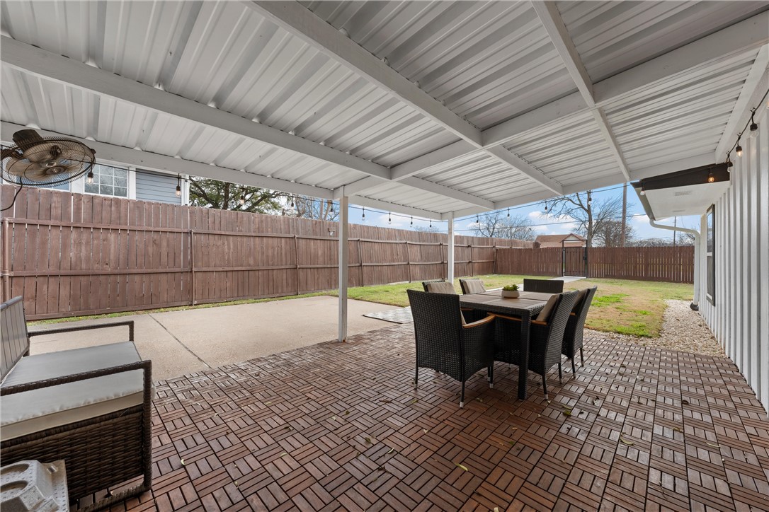 621 South 9th Street Waco, TX 76706 - Photo 24 of 31 a view of a patio with table and chairs