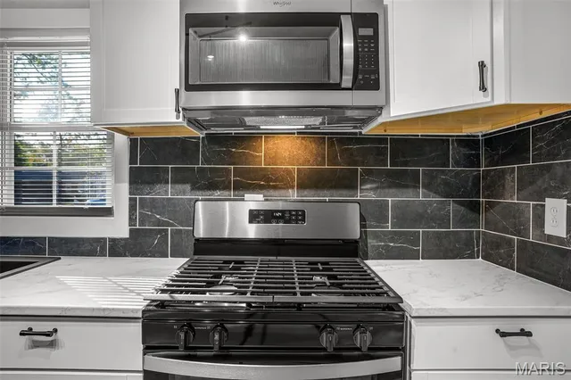 $199,900 | 527 Metzger Avenue, Wood River, IL 62095