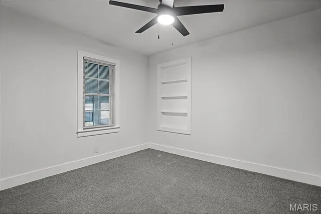 $199,900 | 527 Metzger Avenue, Wood River, IL 62095