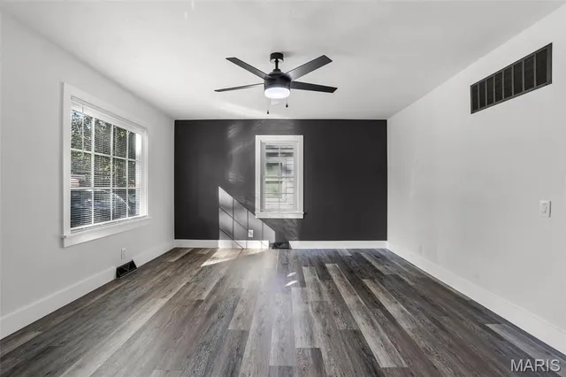 $199,900 | 527 Metzger Avenue, Wood River, IL 62095