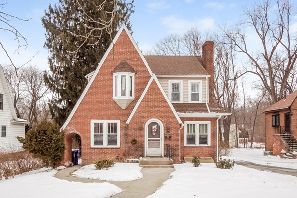 176 Springfield Street Springfield, MA 01107 - Photo 1 of 30