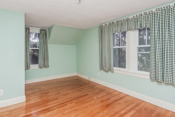 176 Springfield Street Springfield, MA 01107 - Photo 19 of 30